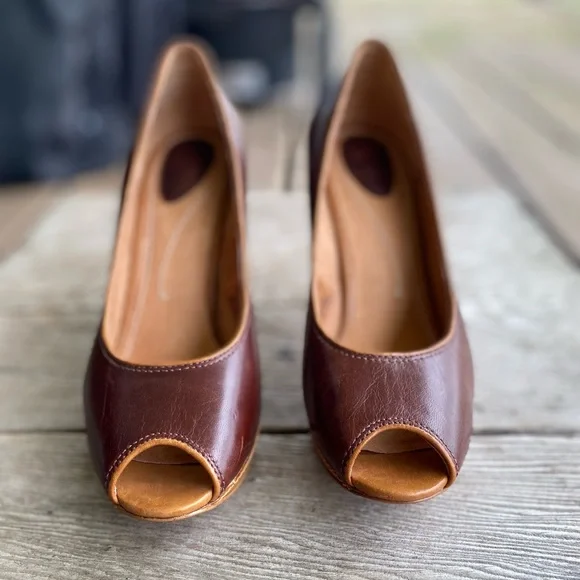 New Fossil Leather Pump - Picture 2 of 6